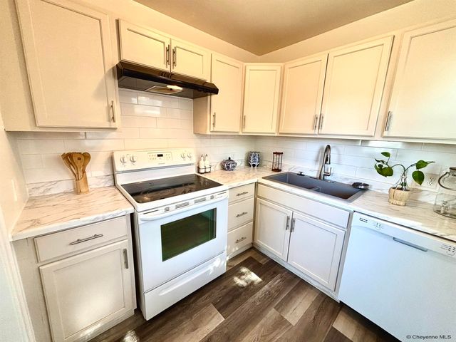 1919 E 22ND ST, Cheyenne, WY 82007