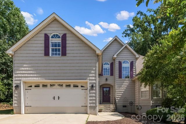 6168 Neptune Drive, Denver, NC 28037