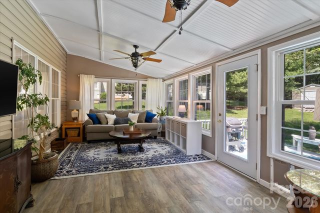 6168 Neptune Drive, Denver, NC 28037