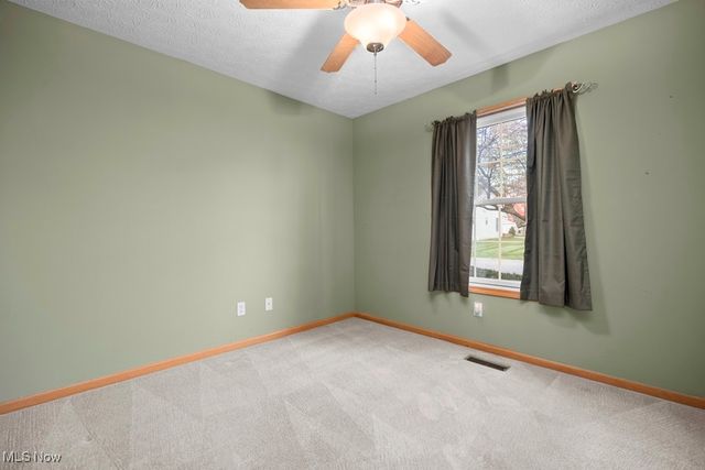 222 Stonehedge Drive, Elyria, OH 44035