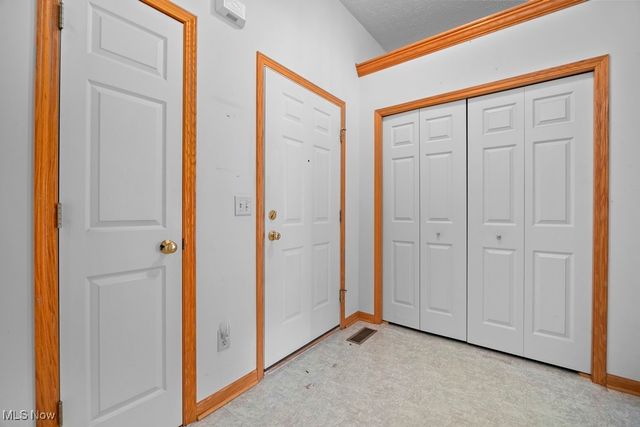 222 Stonehedge Drive, Elyria, OH 44035