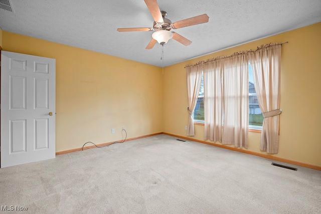 222 Stonehedge Drive, Elyria, OH 44035