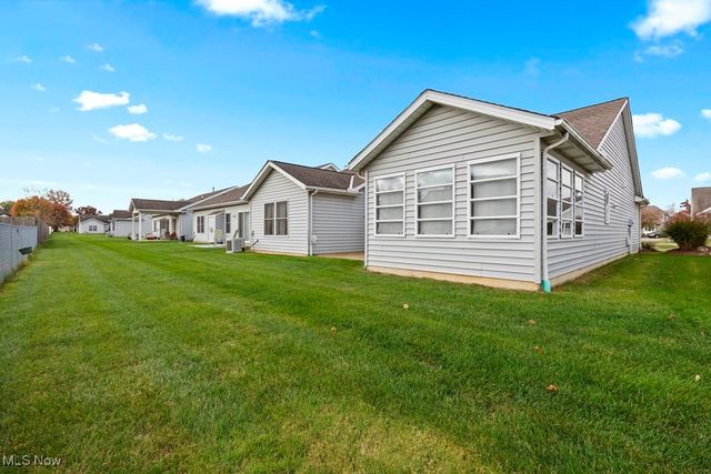 222 Stonehedge Drive, Elyria, OH 44035