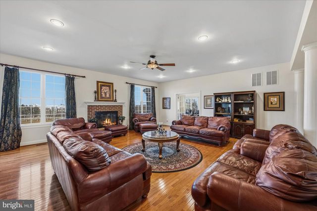 19812 ROTHSCHILD CT, Ashburn, VA 20147