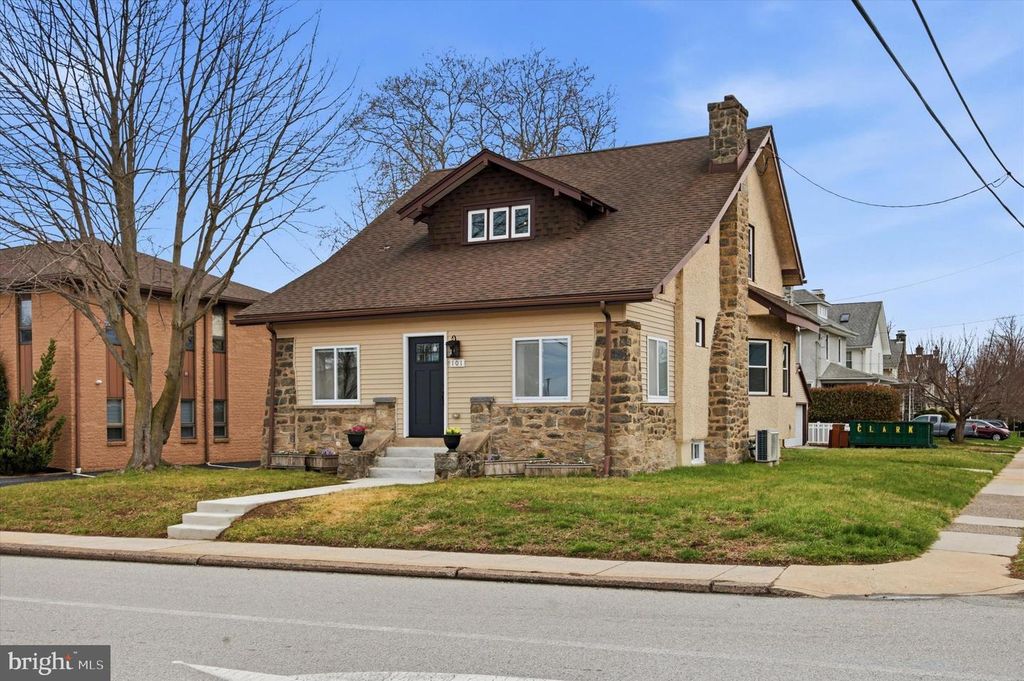 101 N EAGLE RD, Havertown, PA 19083