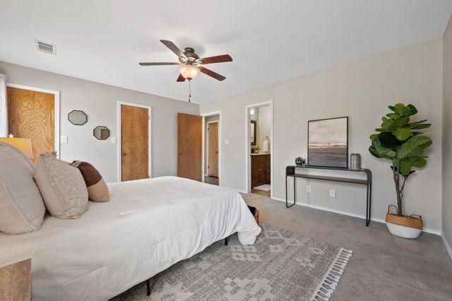 20807 Boggy Ford RD, Lago Vista, TX 78645