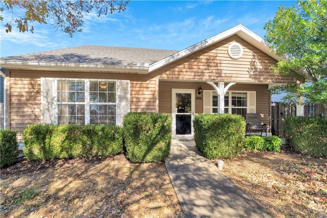 4486 Alberta Street, Fayetteville, AR 72704