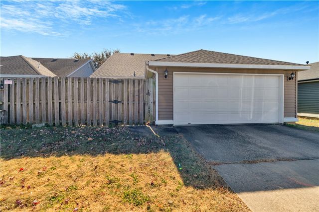 4486 Alberta Street, Fayetteville, AR 72704