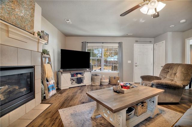 4486 Alberta Street, Fayetteville, AR 72704