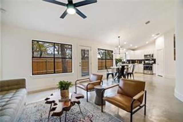 1309 Piney Creek LN, Cedar Park, TX 78613