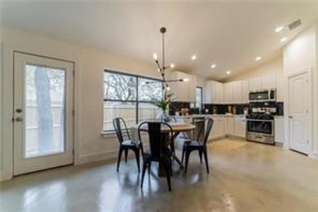 1309 Piney Creek LN, Cedar Park, TX 78613