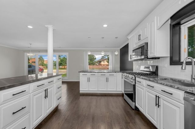 19232 Kedzie Avenue, Flossmoor, IL 60422