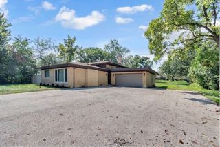19232 Kedzie Avenue, Flossmoor, IL 60422