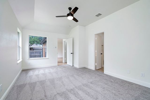 325 Foreston Drive, Roanoke, TX 76262