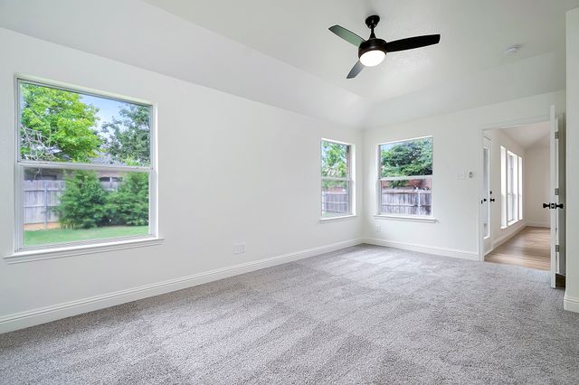 325 Foreston Drive, Roanoke, TX 76262