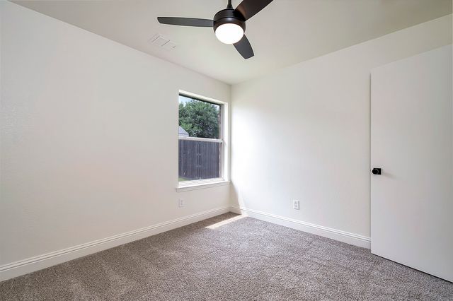 325 Foreston Drive, Roanoke, TX 76262