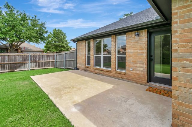 325 Foreston Drive, Roanoke, TX 76262