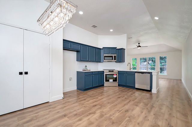 325 Foreston Drive, Roanoke, TX 76262