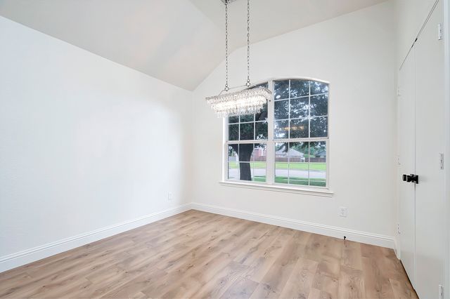 325 Foreston Drive, Roanoke, TX 76262
