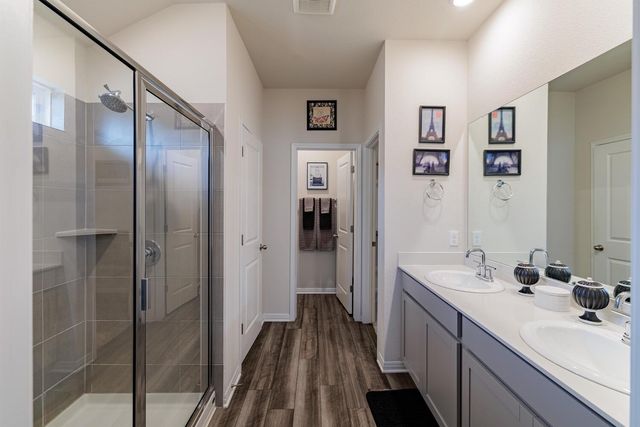 2823 Rustic Hills DR, Round Rock, TX 78665