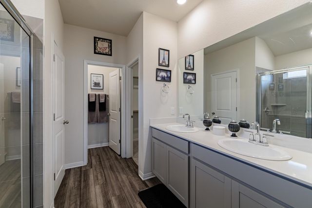 2823 Rustic Hills DR, Round Rock, TX 78665