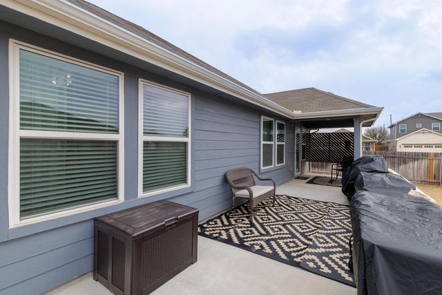 2823 Rustic Hills DR, Round Rock, TX 78665