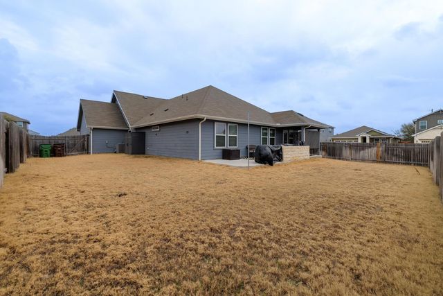 2823 Rustic Hills DR, Round Rock, TX 78665