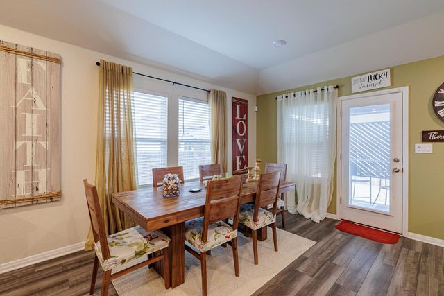 2823 Rustic Hills DR, Round Rock, TX 78665