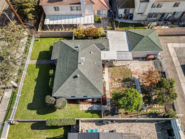 2100 W Valencia Drive, Fullerton, CA 92833