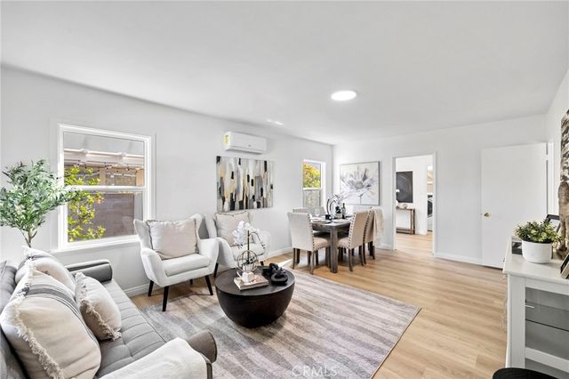 2100 W Valencia Drive, Fullerton, CA 92833