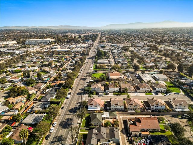 2100 W Valencia Drive, Fullerton, CA 92833