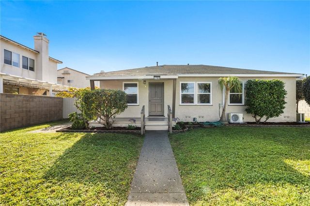 2100 W Valencia Drive, Fullerton, CA 92833