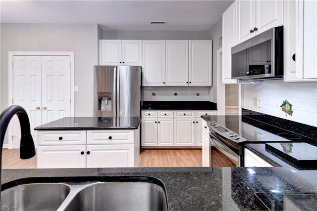 119 Aberfeldy WAY, Yorktown, VA 23693