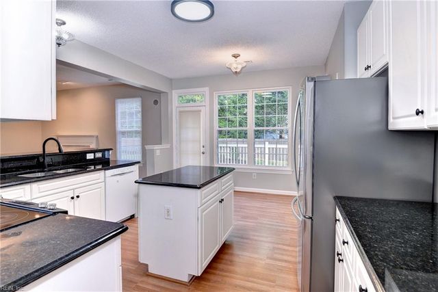 119 Aberfeldy WAY, Yorktown, VA 23693
