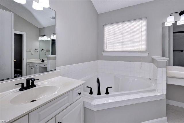 119 Aberfeldy WAY, Yorktown, VA 23693