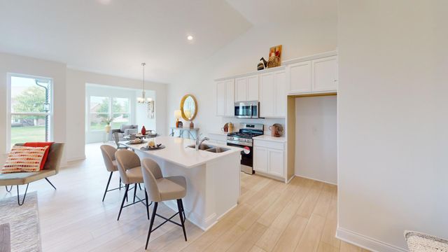 5986 Wildcat Way, Bettendorf, IA 52722