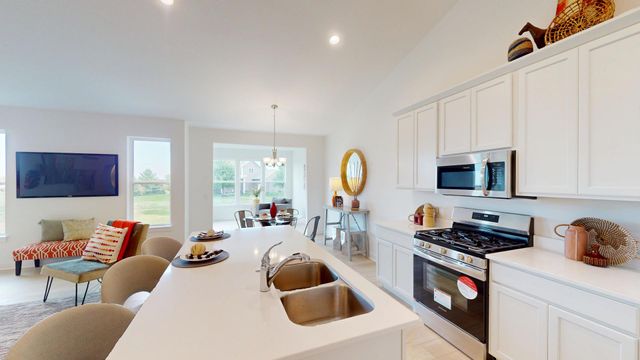 5986 Wildcat Way, Bettendorf, IA 52722