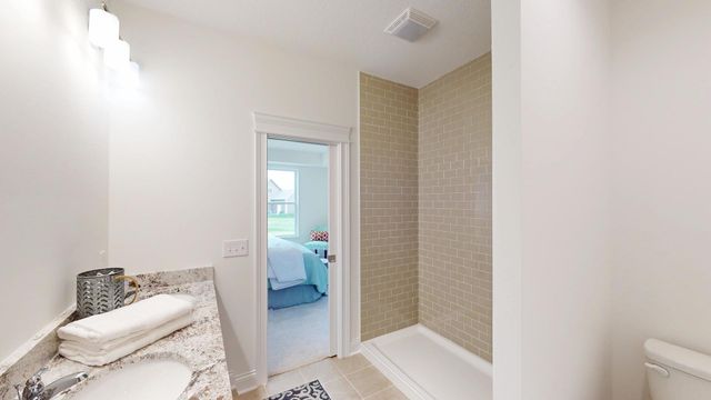 5986 Wildcat Way, Bettendorf, IA 52722