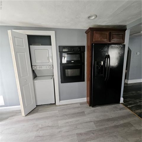 655 3rd AVE, Suffolk, VA 23434
