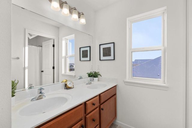 908 Yorktown Road, Deforest, WI 53532