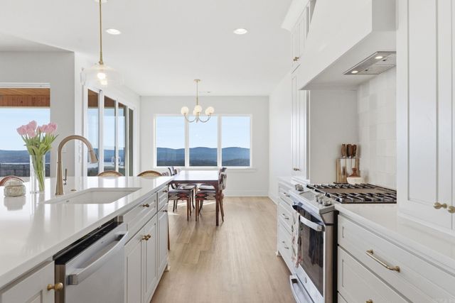 34325 Lakeview West Drive, Roland, AR 72135