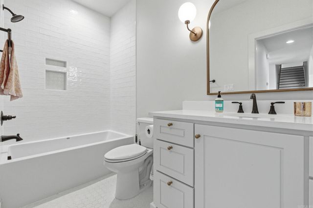 34325 Lakeview West Drive, Roland, AR 72135