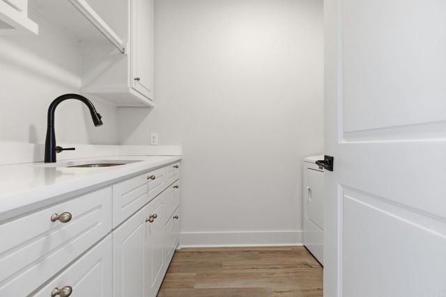 34325 Lakeview West Drive, Roland, AR 72135