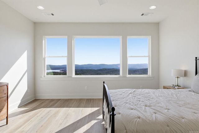 34325 Lakeview West Drive, Roland, AR 72135