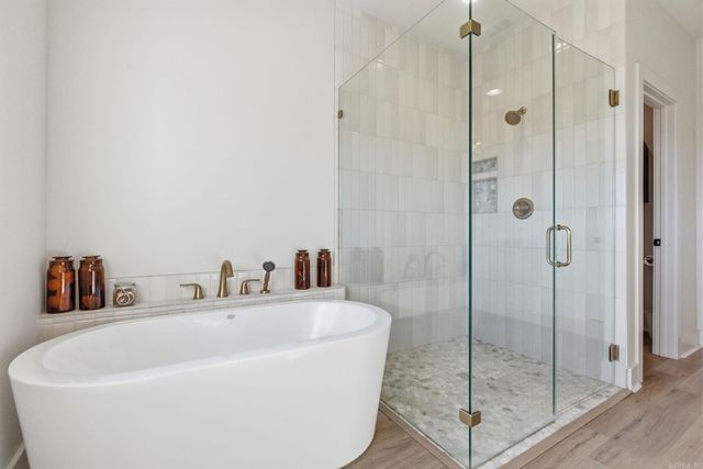 34325 Lakeview West Drive, Roland, AR 72135