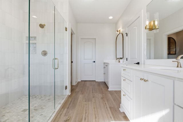 34325 Lakeview West Drive, Roland, AR 72135