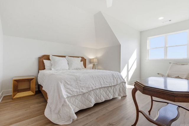 34325 Lakeview West Drive, Roland, AR 72135