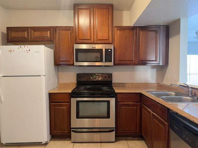 495 LAS CORTES LANE 102, Orlando, FL 32824