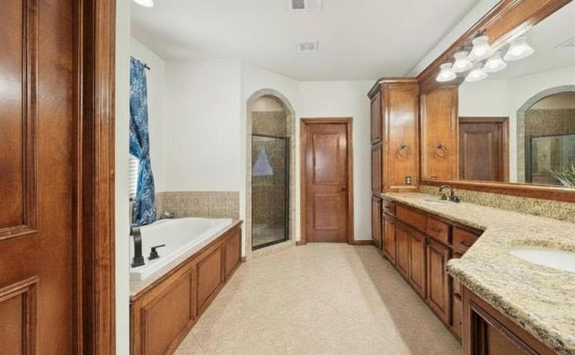 4216 Frisco Bridge Boulevard, Edmond, OK 73034