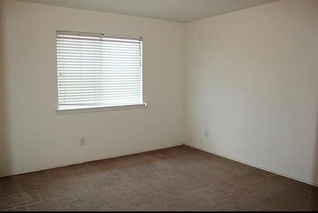 6403 Linden Knoll Lane, Houston, TX 77085